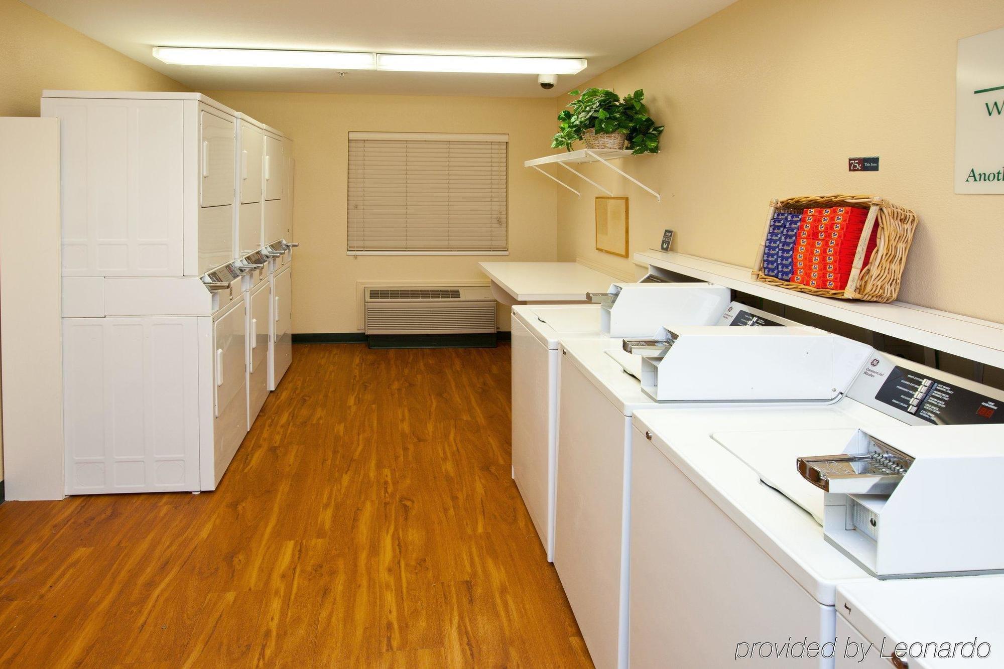 Candlewood Suites Louisville Airport By Ihg Екстер'єр фото