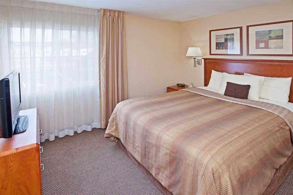Candlewood Suites Louisville Airport By Ihg Екстер'єр фото